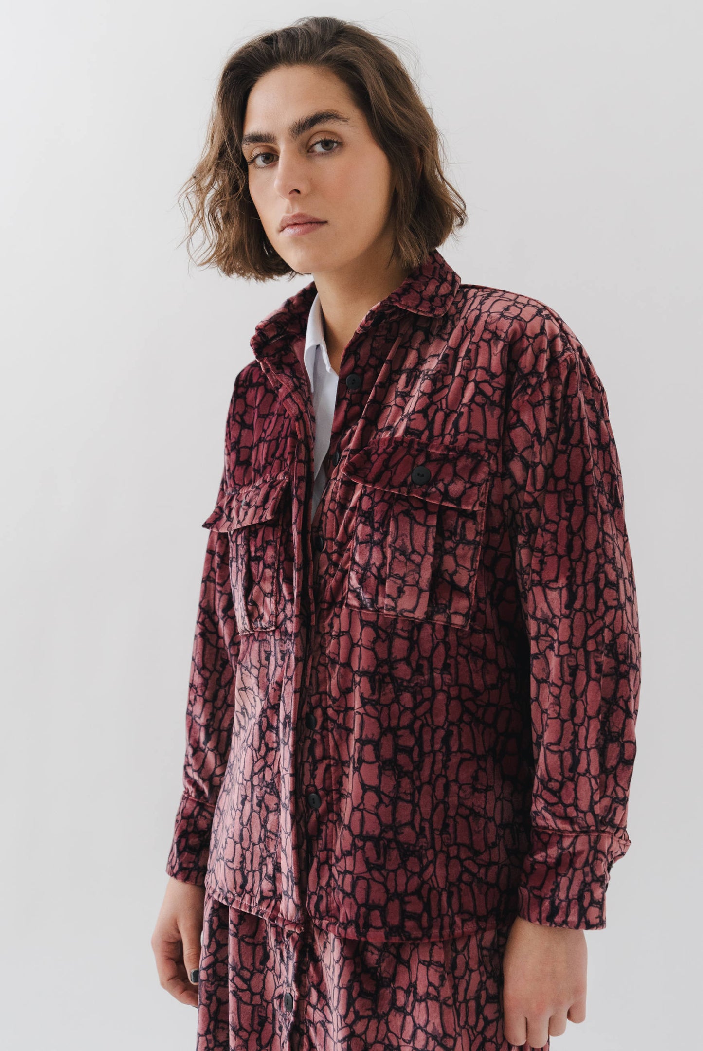 OVERSIZED GARNAT GLOW SHIRT - MOLLIE